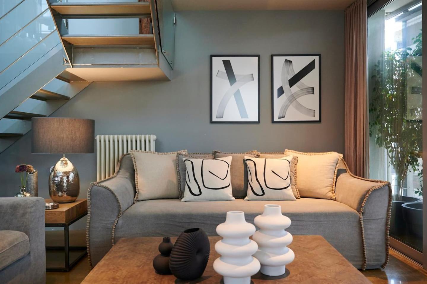 Ma Maison No5 Penthouse Loft, Private Heated Pool, Acropolis View, Ultra High Speed Internet 300 Mbps, Short Walk To Acropolis, Parking Upon Request, 1' From Metro 아테네 외부 사진