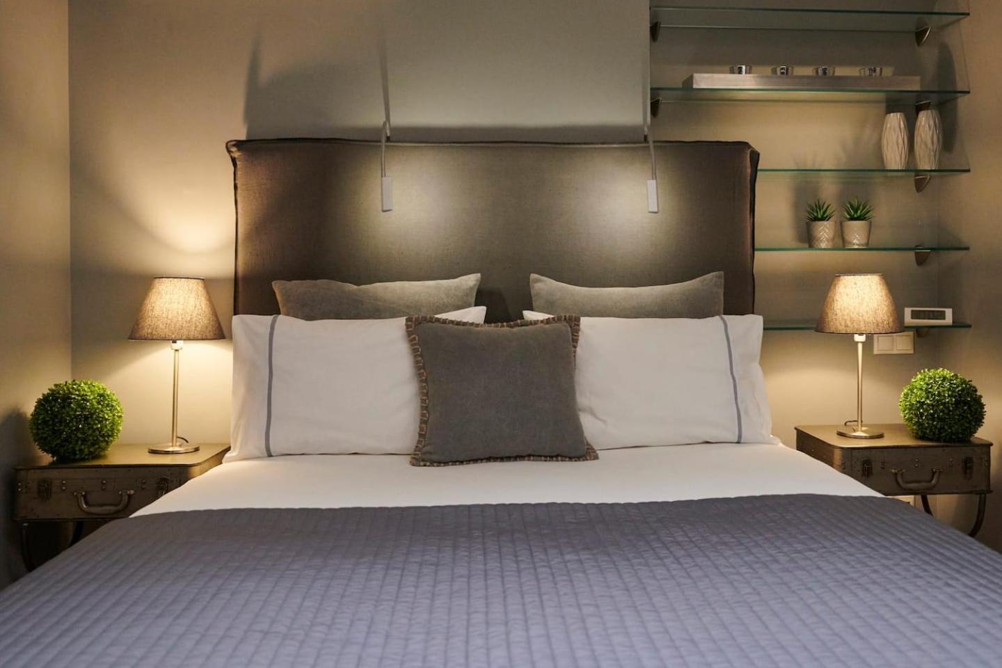 Ma Maison No5 Penthouse Loft, Private Heated Pool, Acropolis View, Ultra High Speed Internet 300 Mbps, Short Walk To Acropolis, Parking Upon Request, 1' From Metro 아테네 외부 사진