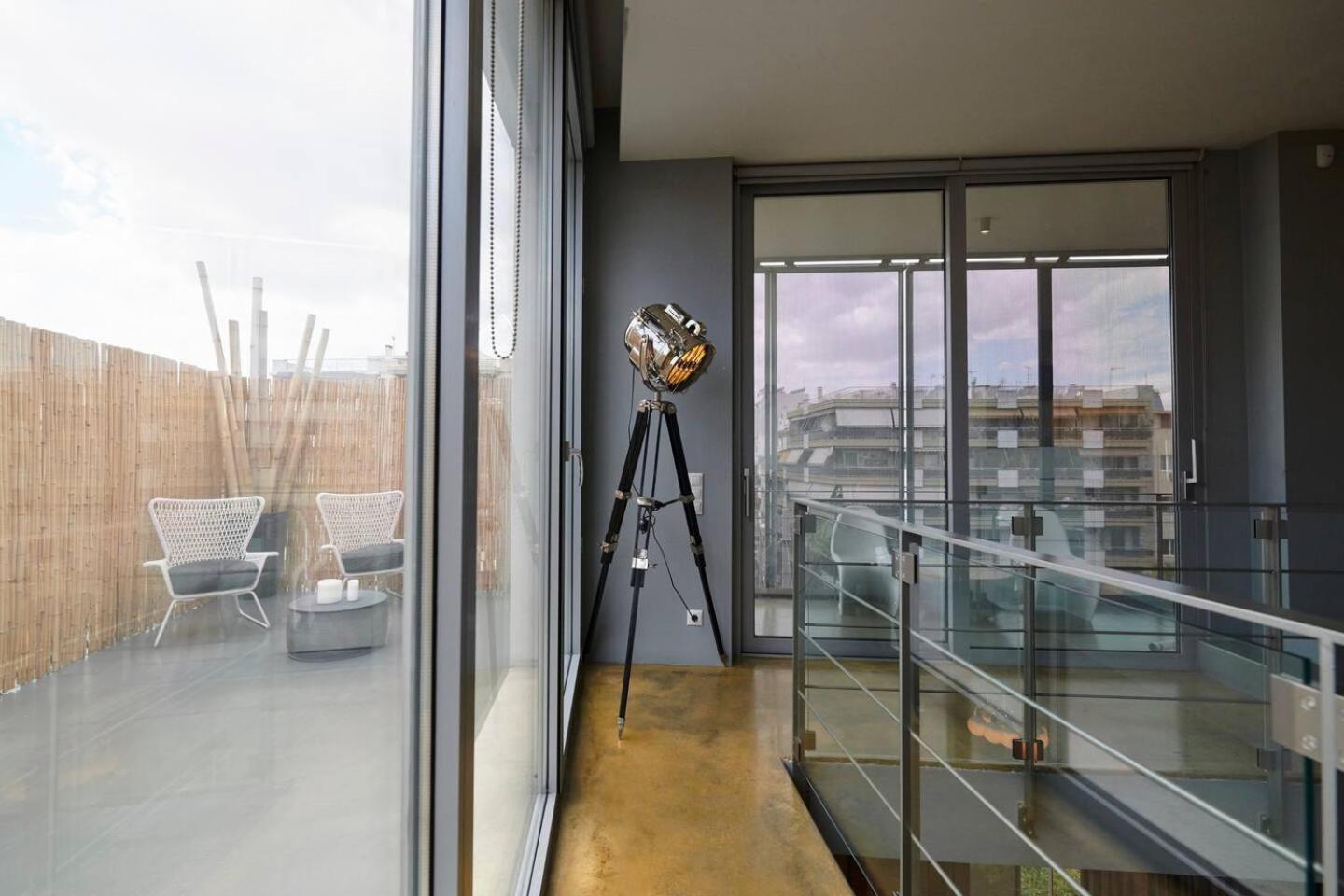Ma Maison No5 Penthouse Loft, Private Heated Pool, Acropolis View, Ultra High Speed Internet 300 Mbps, Short Walk To Acropolis, Parking Upon Request, 1' From Metro 아테네 외부 사진