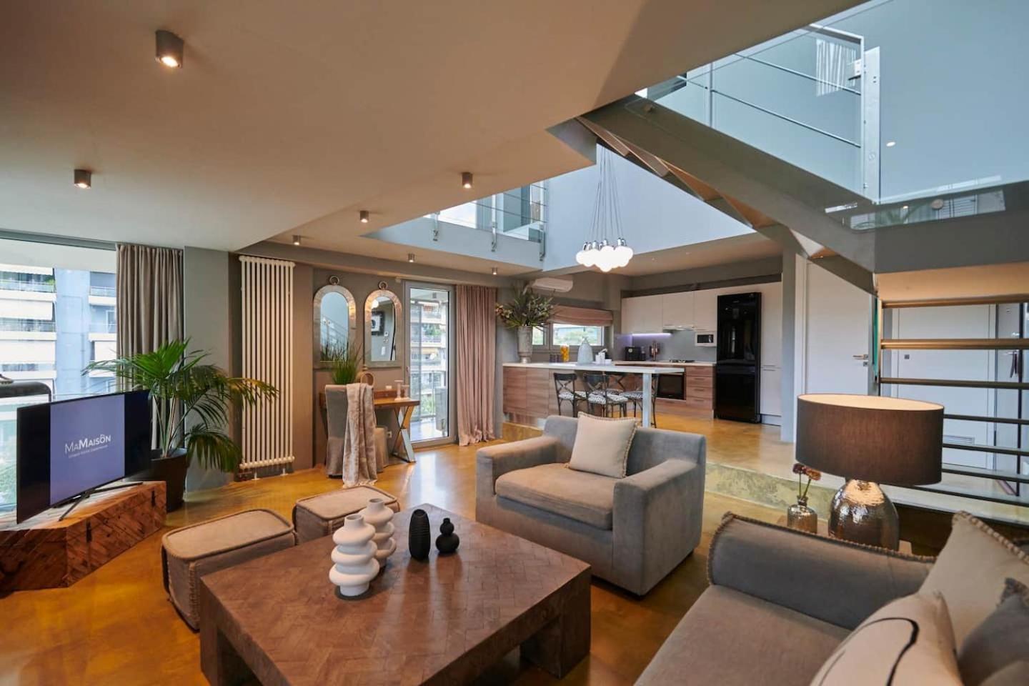 Ma Maison No5 Penthouse Loft, Private Heated Pool, Acropolis View, Ultra High Speed Internet 300 Mbps, Short Walk To Acropolis, Parking Upon Request, 1' From Metro 아테네 외부 사진