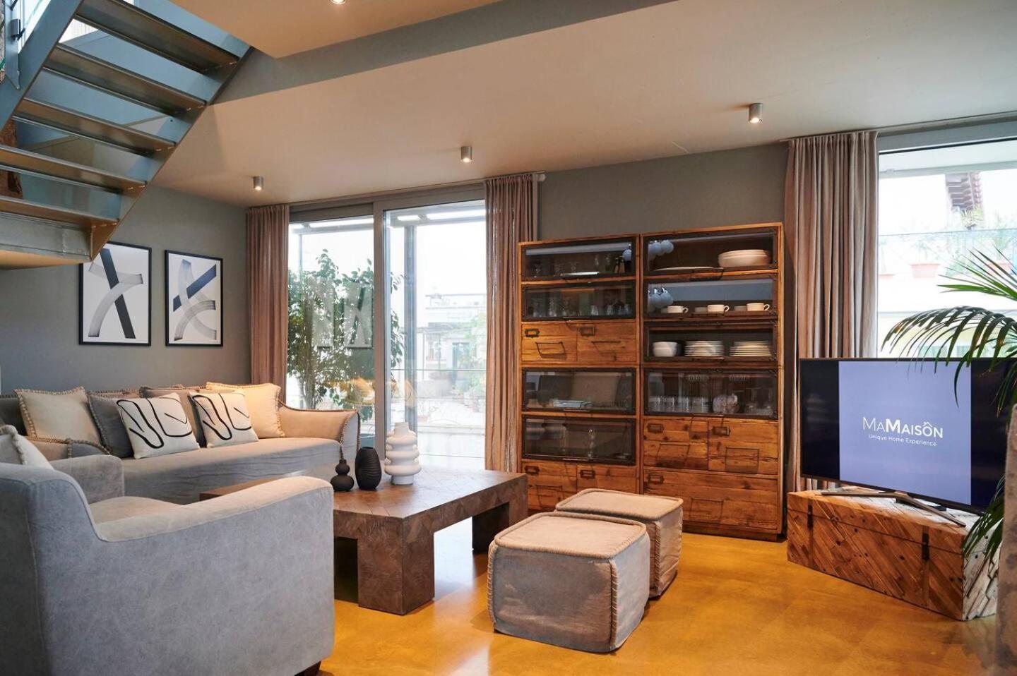 Ma Maison No5 Penthouse Loft, Private Heated Pool, Acropolis View, Ultra High Speed Internet 300 Mbps, Short Walk To Acropolis, Parking Upon Request, 1' From Metro 아테네 외부 사진