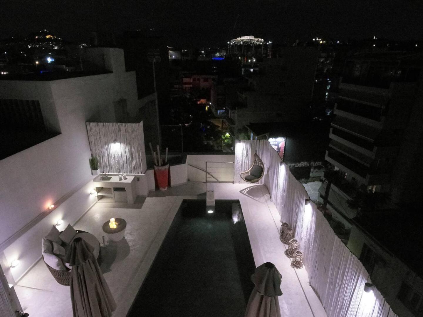 Ma Maison No5 Penthouse Loft, Private Heated Pool, Acropolis View, Ultra High Speed Internet 300 Mbps, Short Walk To Acropolis, Parking Upon Request, 1' From Metro 아테네 외부 사진
