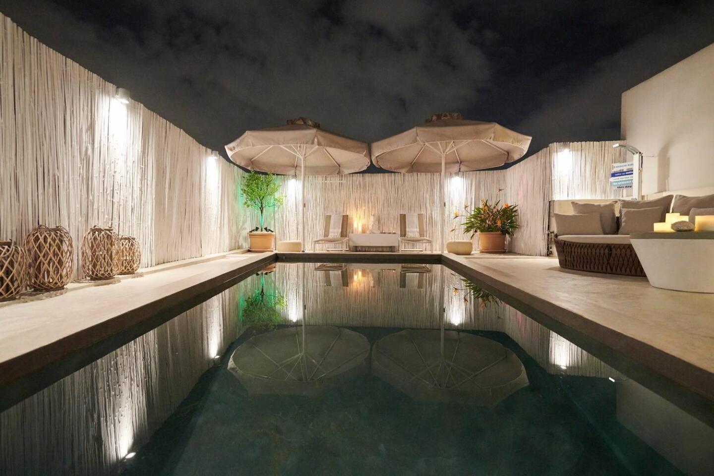 Ma Maison No5 Penthouse Loft, Private Heated Pool, Acropolis View, Ultra High Speed Internet 300 Mbps, Short Walk To Acropolis, Parking Upon Request, 1' From Metro 아테네 외부 사진