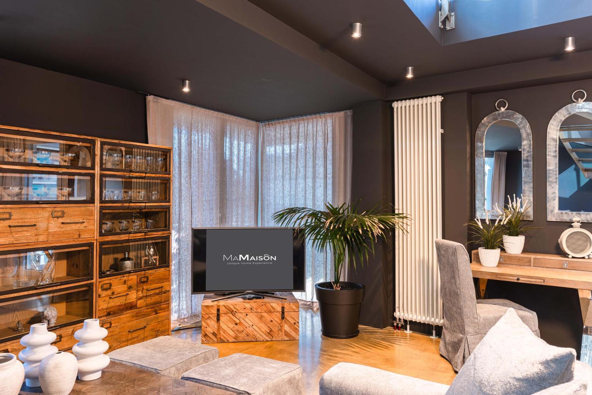 Ma Maison No5 Penthouse Loft, Private Heated Pool, Acropolis View, Ultra High Speed Internet 300 Mbps, Short Walk To Acropolis, Parking Upon Request, 1' From Metro 아테네 외부 사진